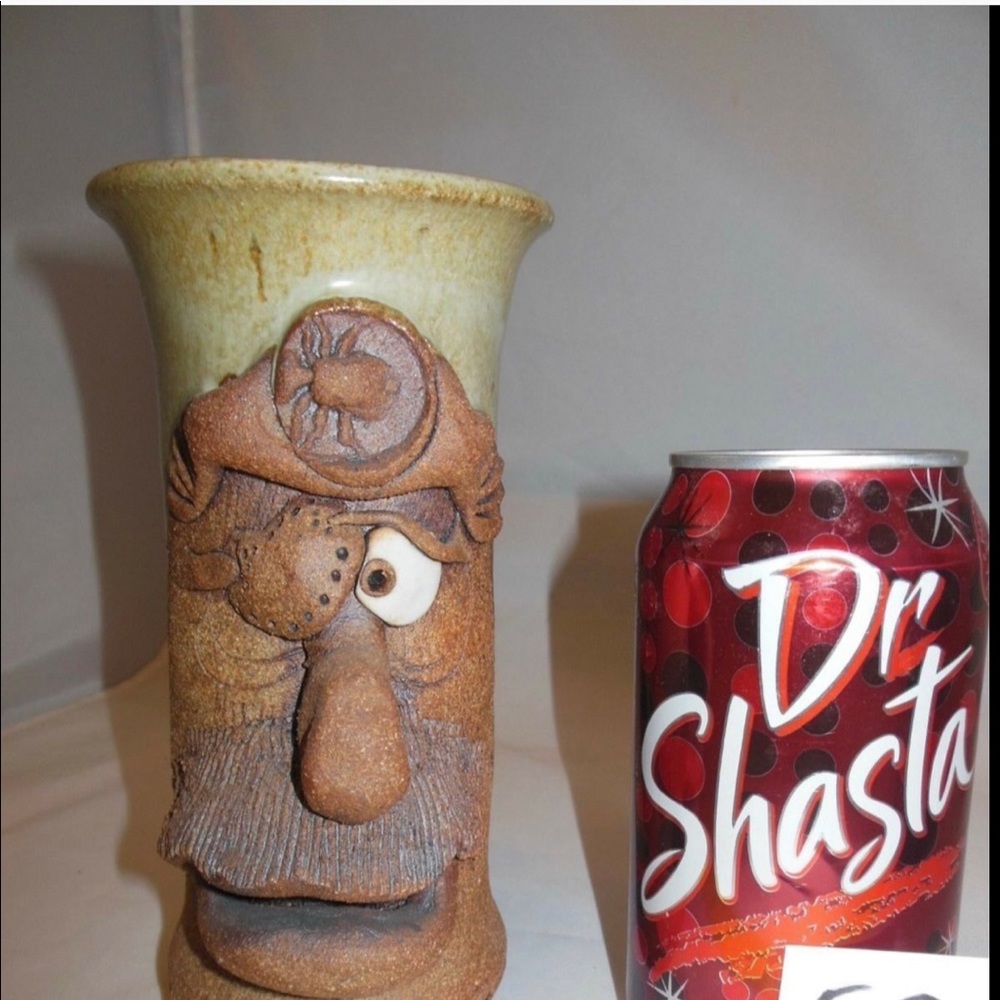 VINTAGE RARE STONEWARE POTTERY CLAY FUNNY FACE TALL MUG STEIN